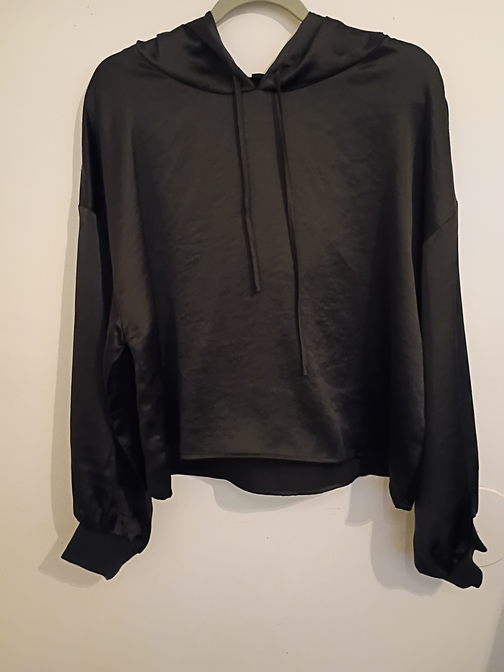 mittoshop Women's Black Satin-Look Hoodie Sz L